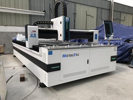 Оптоволоконный лазерный станок для резки металла MetalTec 1530 BL (MAX-1000 W) купить в Новосибирске - rodan.ru